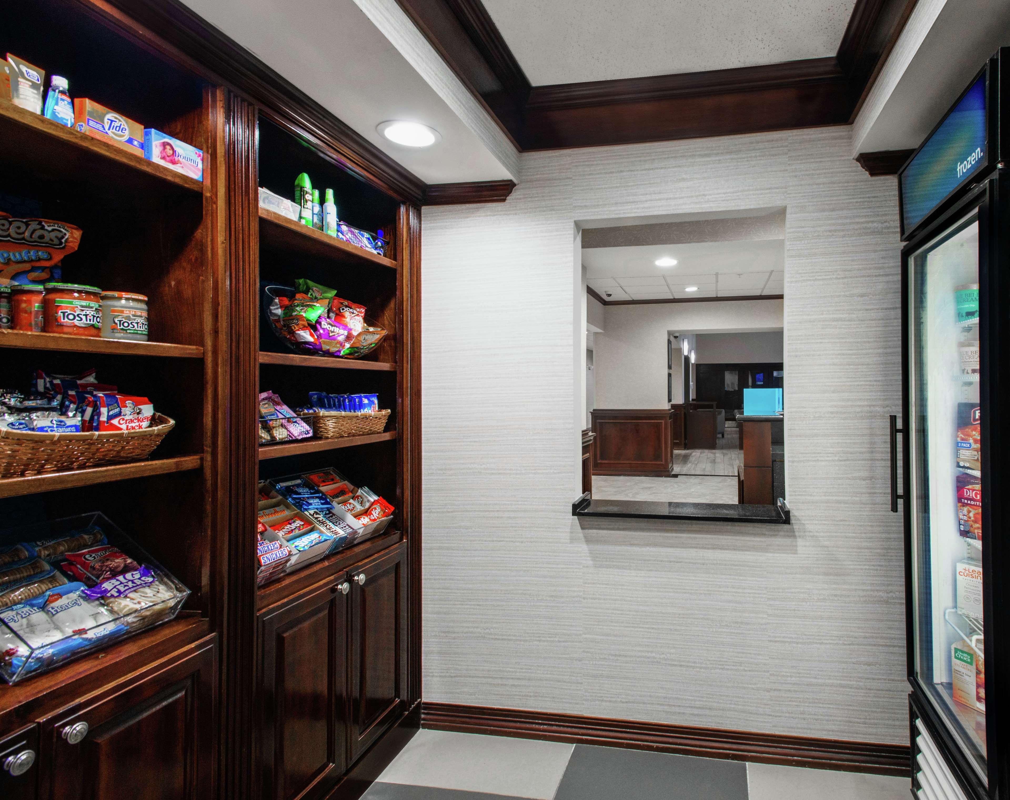 Hampton Inn & Suites Lubbock Bagian luar foto
