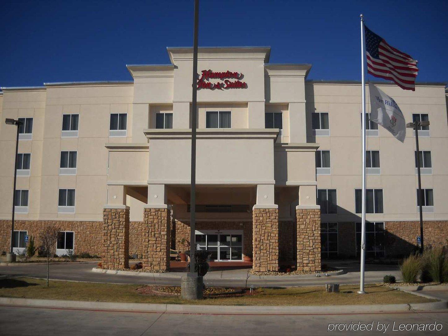 Hampton Inn & Suites Lubbock Bagian luar foto