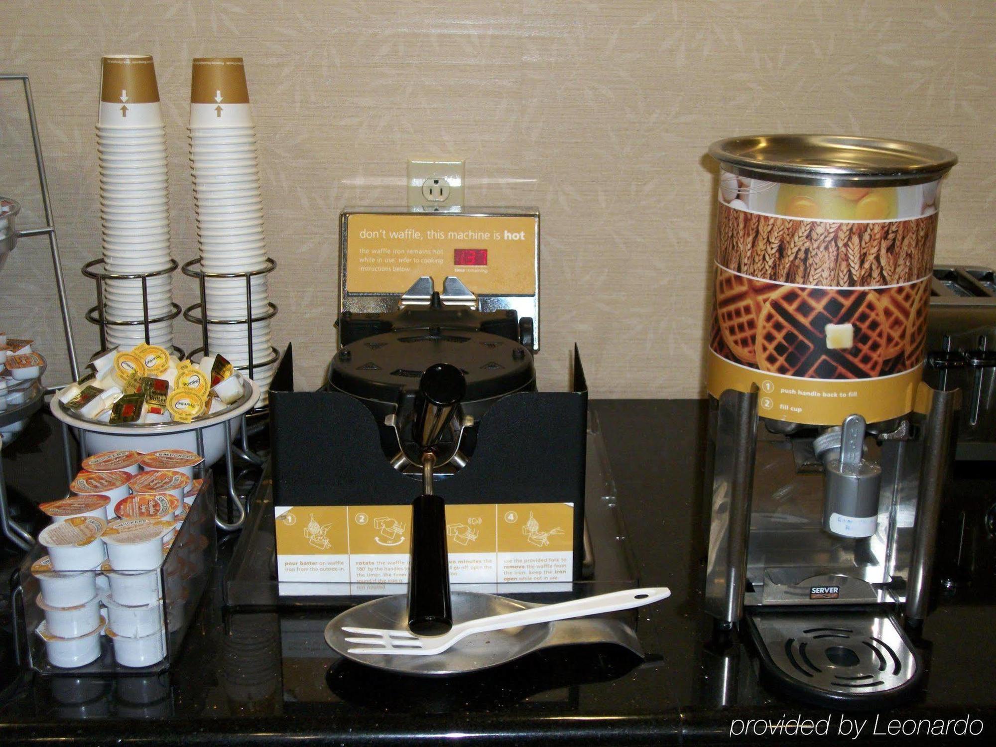 Hampton Inn & Suites Lubbock Restoran foto