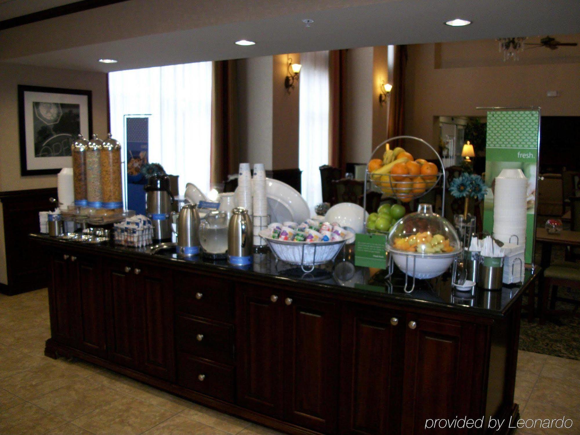 Hampton Inn & Suites Lubbock Bagian luar foto